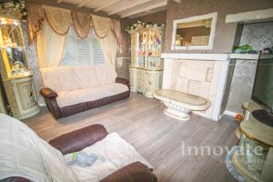 Photo 16- click for photo gallery